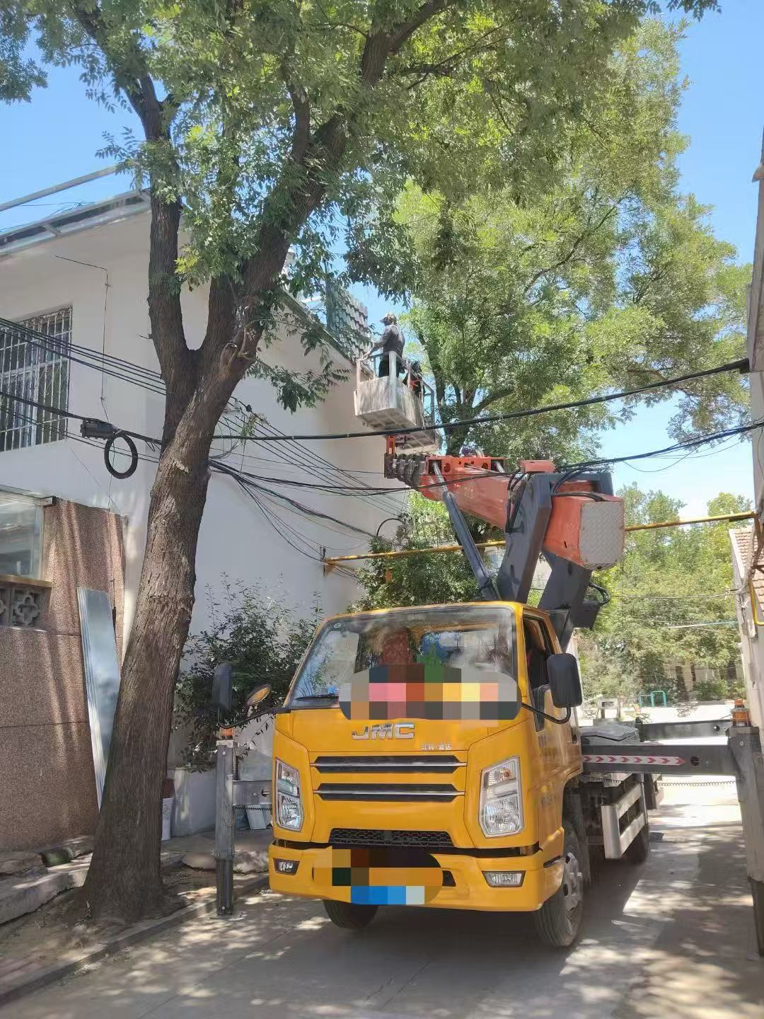 逊克县高空作业车能吊装重物吗？最大承载多少公斤？